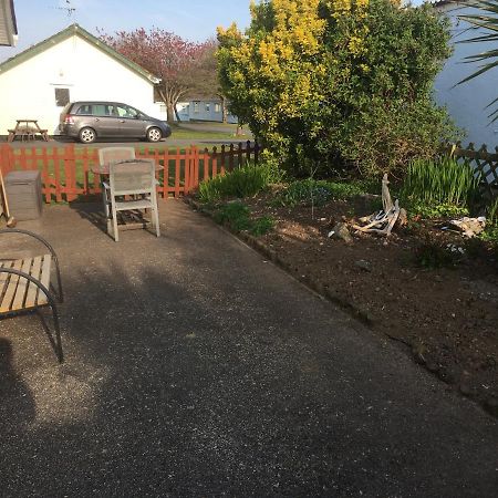 Number 43 The Gower Holiday Village Swansea Esterno foto