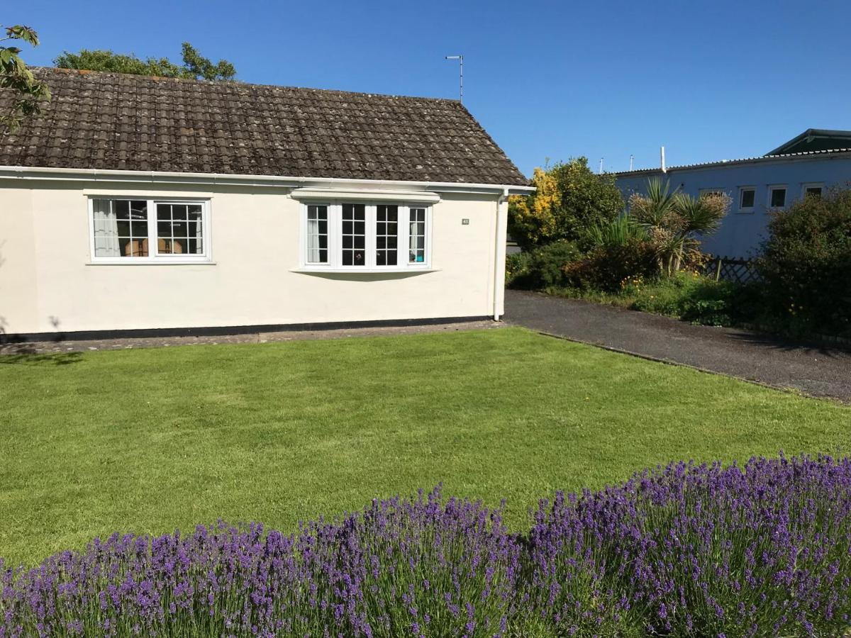 Number 43 The Gower Holiday Village Swansea Esterno foto