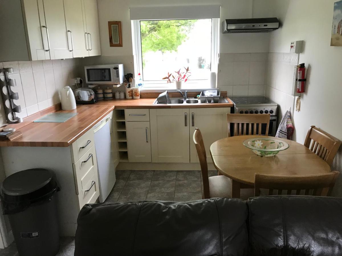 Number 43 The Gower Holiday Village Swansea Esterno foto